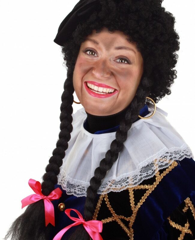 Pietenpruik met vlechten